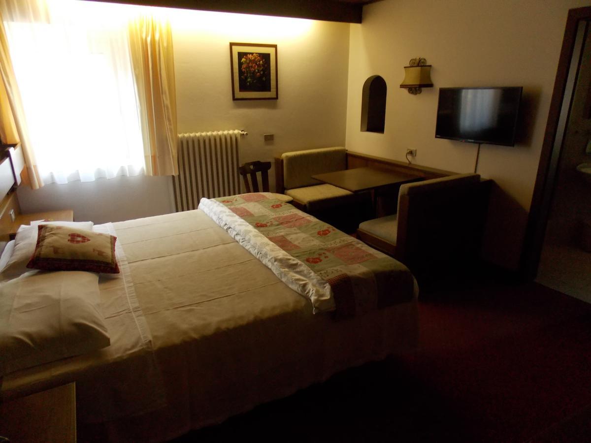 Sporthotel Enrosadira Campitello di Fassa Zewnętrze zdjęcie